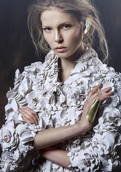 Simply Woman — L'Officiel Hellas — image 3 of 8